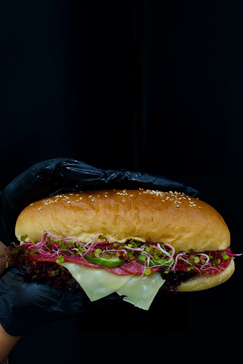 Brioche z salami