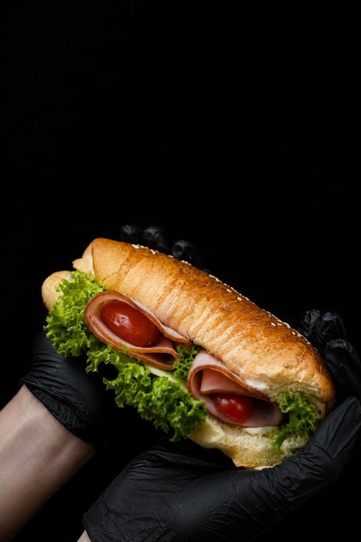 Brioche z szynką